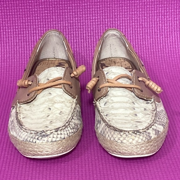 Sam Edelman NWOT Women's Snake-print Leather Boat Shoes - Size 6.5M - Picture 2 of 10